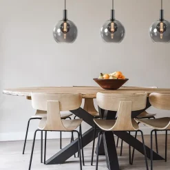 Chique 3-lichts hanglamp zwart met smoke glazen bollen