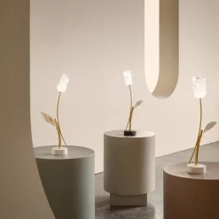 Decoratieve LED tafellamp Tullip zwart/goud dimbaar