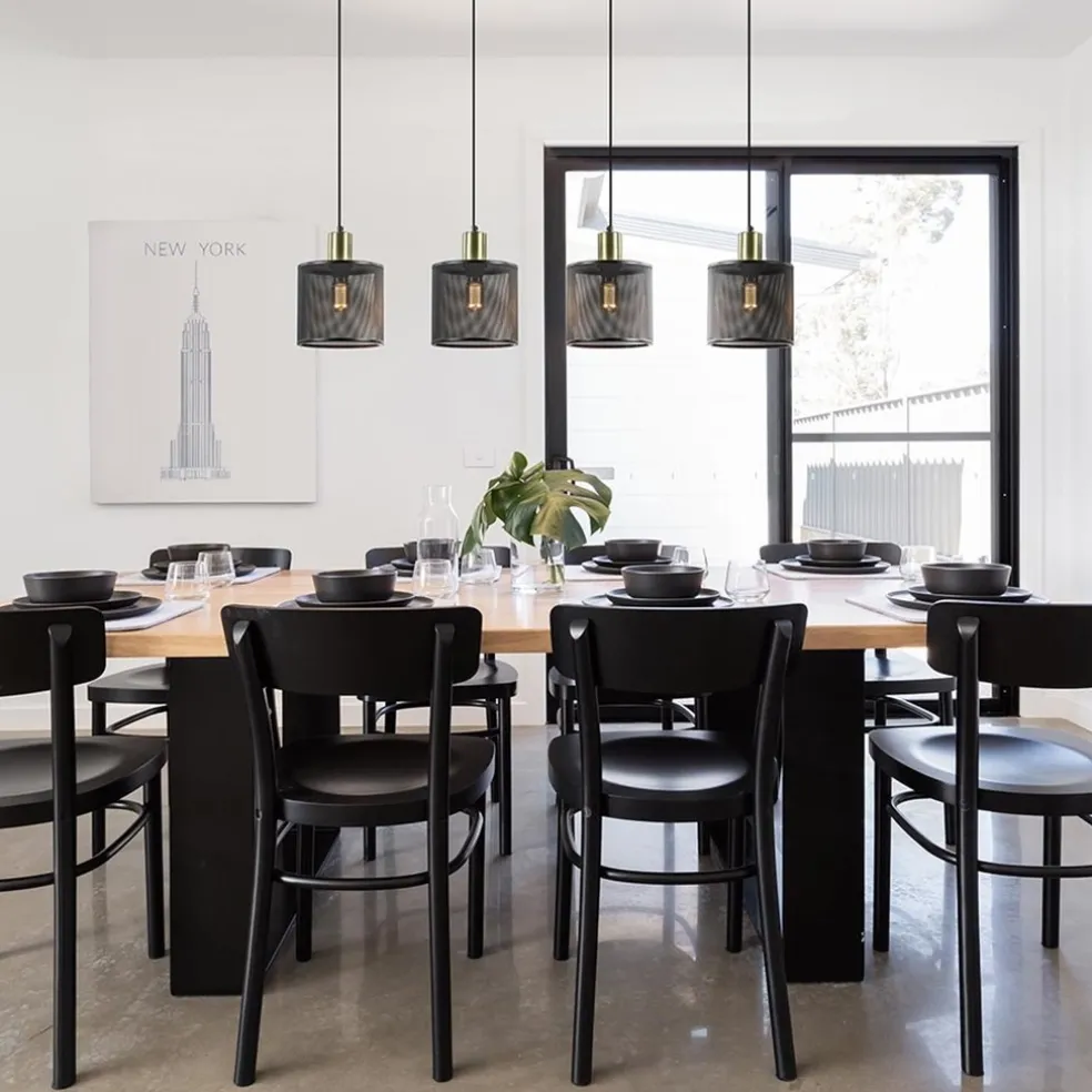 Mat zwarte eettafelhanglamp cilinder kappen met goud