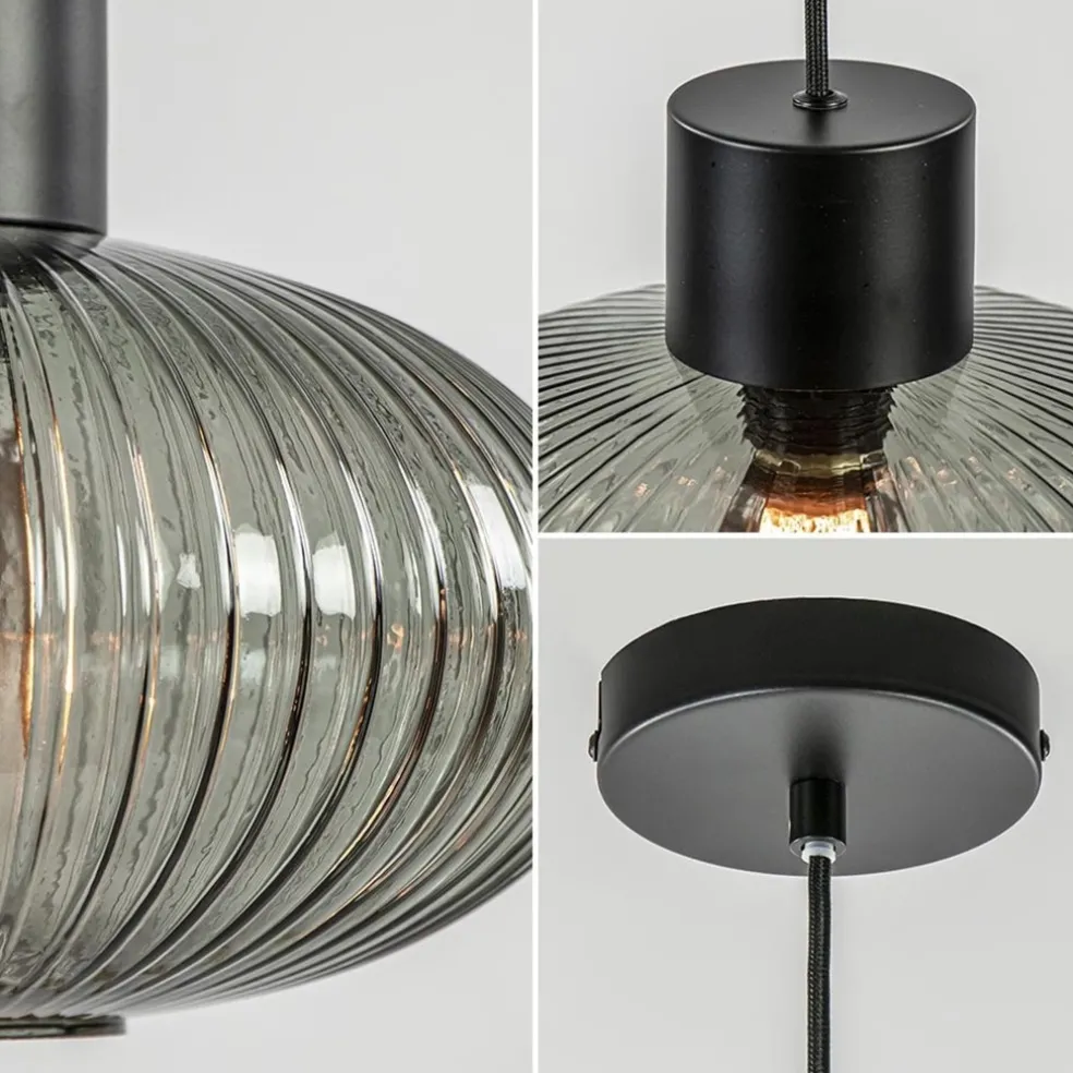 Mat zwarte hanglamp met geribbeld smoke glas ovaal