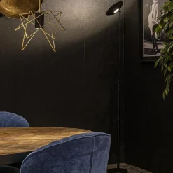 Moderne uplighter zwart met dimbaar LED