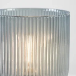 Phoebe kleine light and living tafellamp blauw-grijs op batterijen