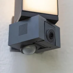 Rechthoekige LED buitenlamp met camera en bewegingssensor