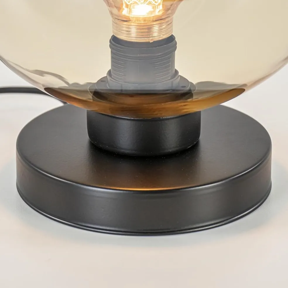 Strak klassieke tafellamp zwart met amber glas