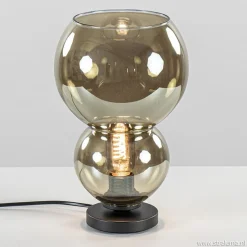 Trendy tafellamp met smoke glazen kap
