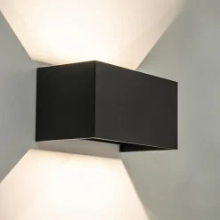 Wandlamp Davos 20cm zwart IP54 2700k